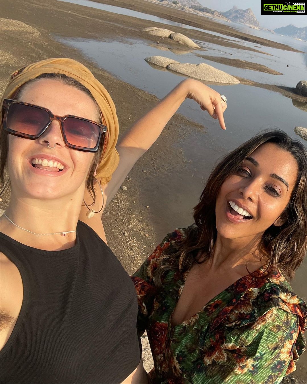 Anupriya Goenka - 33K Likes - Coco and me….❤️🥂
We met at a tango class and it took us just one meeting to form a deep connection.. that would make me travel to a city to meet her and her to stay back a few more days in a country to meet me..
N we continue to tango…
miss you @coco_b_gutschi ❤️
Safari, lunch and candle light donning at @whcheetahgarhresort - I miss this place!
Wearing at @_shrutisancheti - green dress @poshaffair.co - red dress
#friendship #photodump #holiday #memories