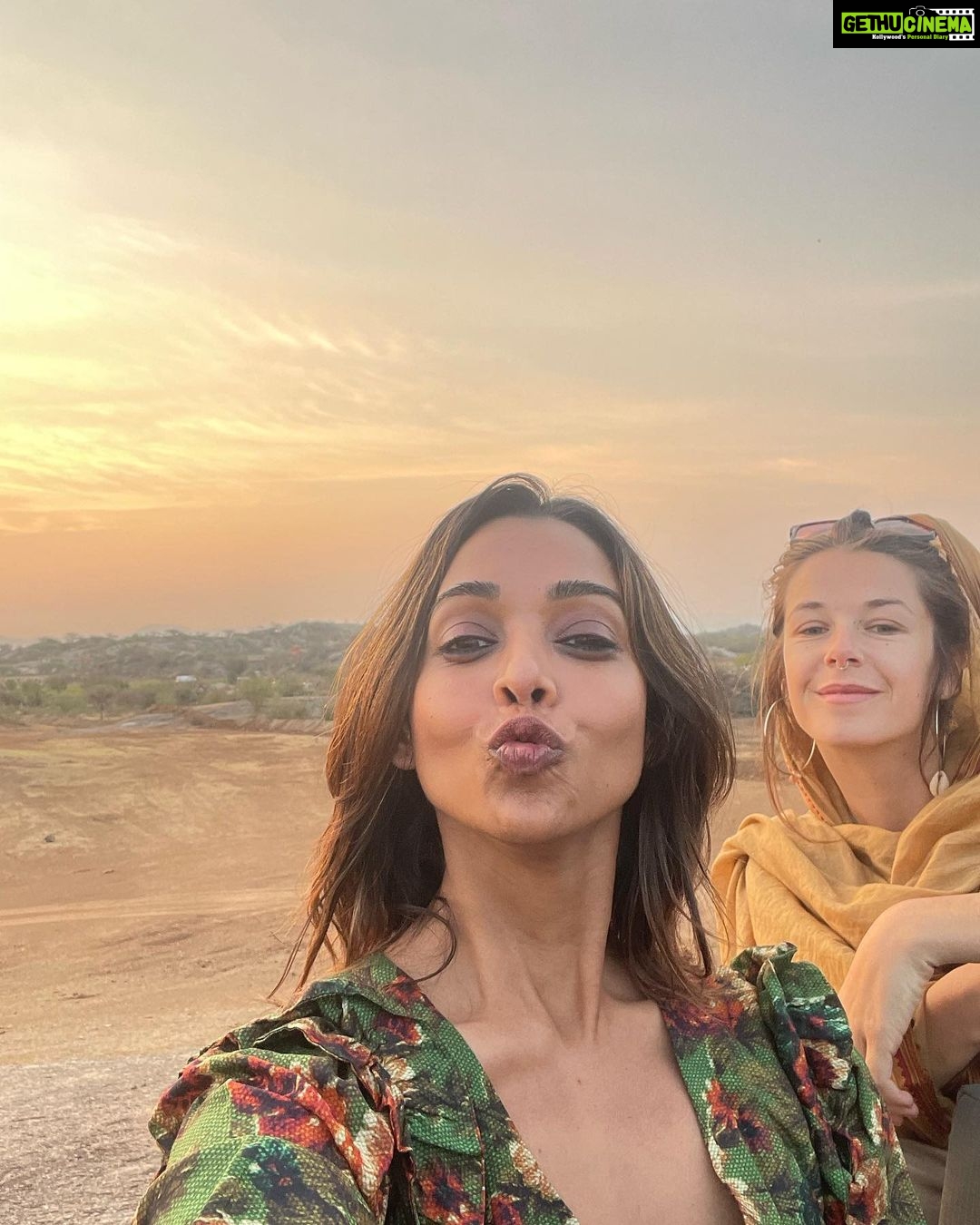 Anupriya Goenka - 33K Likes - Coco and me….❤️🥂
We met at a tango class and it took us just one meeting to form a deep connection.. that would make me travel to a city to meet her and her to stay back a few more days in a country to meet me..
N we continue to tango…
miss you @coco_b_gutschi ❤️
Safari, lunch and candle light donning at @whcheetahgarhresort - I miss this place!
Wearing at @_shrutisancheti - green dress @poshaffair.co - red dress
#friendship #photodump #holiday #memories