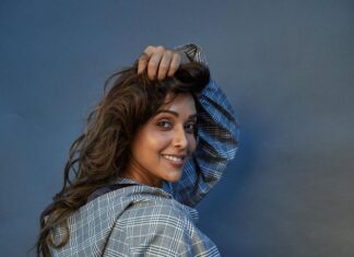 Anupriya Goenka Instagram - Happy Sundayin 🍡 📸 @akshay_kerlekar 🎀 @glammnam 💄 @neha.parmar_ styled by @stylebyrahilraja @arshadjrofficial 👗@idgafthebrand #sunday #vibes #fun