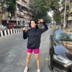 Anurita Jha Instagram - 10 k @wncnavyhalfmarathon done today, i ran non stop at much much better pace then my last 10k run. It takes a lot of discipline and focus , but its all absolutely worth Today approx 15750 people ran .. Woow just woow … Keep running keep living … . . . . . . . #running #anurittakjha Navy Nagar, Colaba, Mumbai
