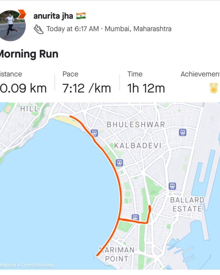 Anurita Jha Instagram - 10 k @wncnavyhalfmarathon done today, i ran non stop at much much better pace then my last 10k run. It takes a lot of discipline and focus , but its all absolutely worth Today approx 15750 people ran .. Woow just woow … Keep running keep living … . . . . . . . #running #anurittakjha Navy Nagar, Colaba, Mumbai