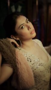 Anurita Jha Instagram - In the mood to groove 💥💥
.
.
.
.
.
.
.
.
Wearing @we_essence 
Created by @sumit.baruah 
Hair @jiyajadhav66 

.
.
.
.
.
.
.
.
.
.
.
.
.
.
.
.
.
.
.
.
#reels #reelsinstagram #reelsvideo #reelsinsta #reelsviral #reelsindia #reelstrending #reelslovers #reelsexplore #instareels #instagramreels #trending #trendingreels #trendingsongs #trendingreelsvideo #trendingnow #trendingsong #actor #actorslife #anurittakjha #mood #instamood #instalove #instalike #instafamous #instafamily