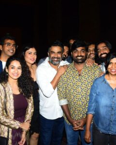 Anurita Jha Instagram - At the success party of our film @official_rocketry with the dream team,
And how grateful to have met mr @actorvijaysethupathi ..
@actormaddy @vijaymoolan @srkapoor @simran_mishrikoti @prashanthkumarnair @pravinghadge21 @muralidarans @ankithmadhav @sam.mohan.das @iamrohitbhatnagar @rajeevravindranathan @meesha.ghoshal @bhawsheel