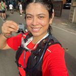 Anurita Jha Instagram - Ran my 1st 10 k marathon with @tridhaatumonsoon10krun 💫💫 Finished in the time i had thought and had challenged my self to finish the entire 10k running and not walking .. and did that with all honesty .. Hydration is a must ❤️ @akshay.wagh88 thank u for introducing me to this and the support. 🤘🤘 . . . #marathon #10k