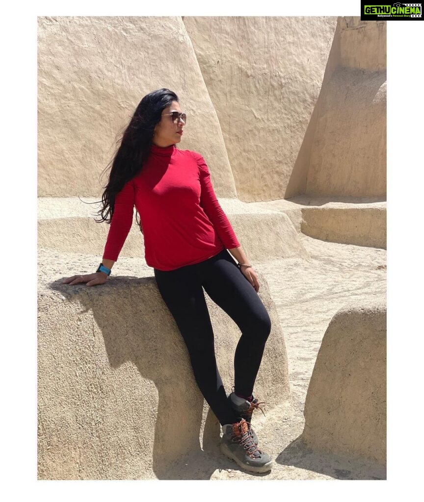 Anurita Jha Instagram - And u stood next to the ruins of muumies… Present and history eye to eye… And u wonder … what’s life all about… Well.. . . . . . . . . . . . . . . . anurittakjha #travelvlogger #actor #traveljunkie #tabo #spiti #spitivalley #travel #himachal #travelislife #insta #instagram #travel #poser #traveller #history #historical #monastry Tabo Monastery