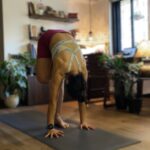 Anurita Jha Instagram - Ashtang vinyasa flow .. Level 1 with only standing series.. Something deep inside was craving for yog practice… just love it.. How truly blessed we are to be in India where if u have a little bit of hunger to learn yog practice there are so many genuinely good teaches out there. . . . . .#yog #yogpractice #anurittakjha