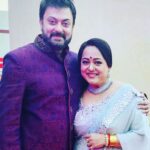 Aparajita Auddy Instagram - সুরক্ষা diagnostic center এর ৩০ বছরের পূর্তি উপলক্ষে কলকাতা সায়েন্স সিটি তে বিশেষ অনুষ্ঠান..... অনেকদিন পরে সাহেব আর আমি একসাথে সঞ্চালনা করলাম....সমস্ত গুণী ব্যক্তির সান্নিধ্যে জমজমাট অনুষ্ঠান... অনেক ধন্যবাদ ডাঃ সোমনাথ চট্টোপাধ্যায় কে কর্ণধার সুরক্ষা diagnostic center... সমস্ত সুরক্ষা পরিবার কে এবং অর্ণব এর পুরো টিম কে যারা সকলে মিলে এত সুন্দর একটা অনুষ্ঠান পরিচালনা করলো.... 🙏🙏🙏🙏