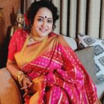 Aparajita Auddy Instagram - হাসে চন্দ্র সূর্য তারা   বসন্ত নিকুঞ্জে আসে বিচিত্র রাগে ॥