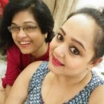 Aparajita Auddy Instagram - আমার এই দুই সখীর একই দিনে জন্মদিন ১৭ই জানুয়ারি। বন্ধুত্বের বয়স হলো ২৫....বাবারে বাবা এই আমায় কেউ পুরস্কার দিন আমি এদের পঁচিশ বছর সহ্য করছি ওদেরকেও দেবেন প্লিজ আমায় পঁচিশ বছর ২৪ ঘন্টা সহ্য করার জন্য 😁😁😁😁😁😅😅😅 শুভ জন্মদিন 😝