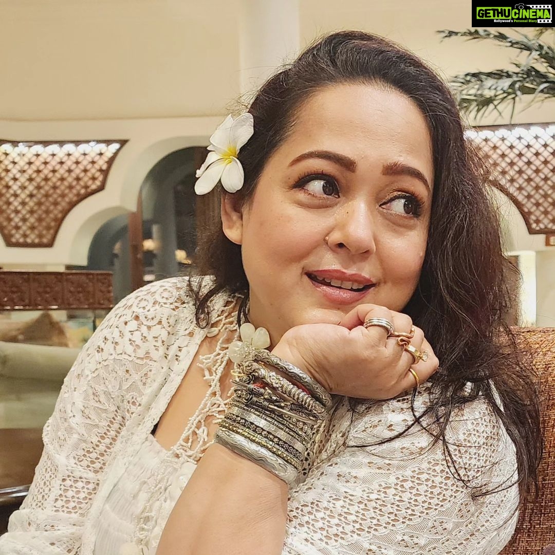 Aparajita Auddy Instagram - Adornment, what a science! Beauty, what a weapon! Modesty, what elegance!”#reelsindia#viral #Instagram