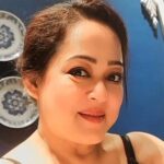 Aparajita Auddy Instagram - তুমি আচমকা মেঘ, বুকের ভেতর ওলোটপালোট, তুমি জোনাক জ্বালাও, এবার সাঁঝের গল্প হোক