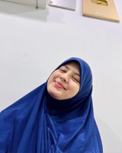 Arishfa Khan Instagram - Kaisa jaa raha ha aap sabka roza?💙