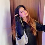 Arishfa Khan Instagram - Tadaa it’s Sunday! 💜