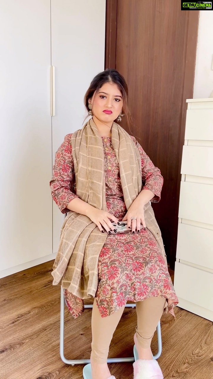 Arishfa Khan Instagram - Dare you to tag your husband/wife🤣👫🏻 #arishfakhan #comedy