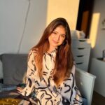 Arishfa Khan Instagram - Magic hour☀️