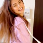 Arishfa Khan Instagram - Easy peasy cute dance tutorial💗😍 • #100ReelsByAK #Reel63 #Day20 #arishfakhan #dance #lovemaybesecretnumber #koreansong #reels #reelsinstagram #reelitfeelit