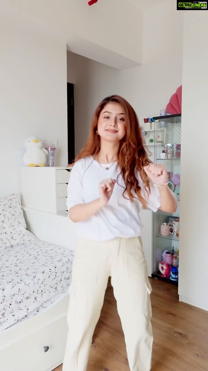 Arishfa Khan Instagram - I know you always care for me! ❤️ Here is requested dance video for you’ll😍 . #100ReelsByAK #Reel17 #Day06 #arishfakhan #bahara #dance #trending #reels #reelsinstagram #reelitfeelit