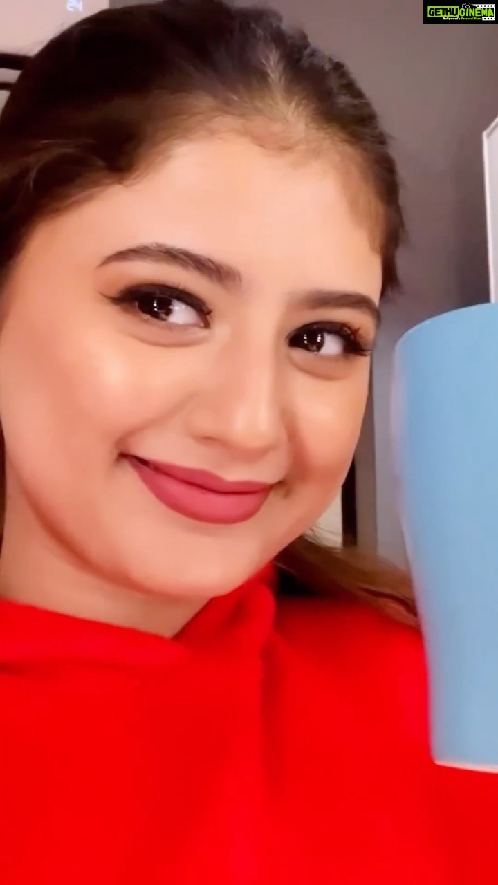 Arishfa Khan Instagram - Ab tak ka sabse lamba Vlog 😍 New vlog coming tomorrow at 12:30pm on my Youtube channel❤️ #arishfakhan #arishfavlogs #youtube