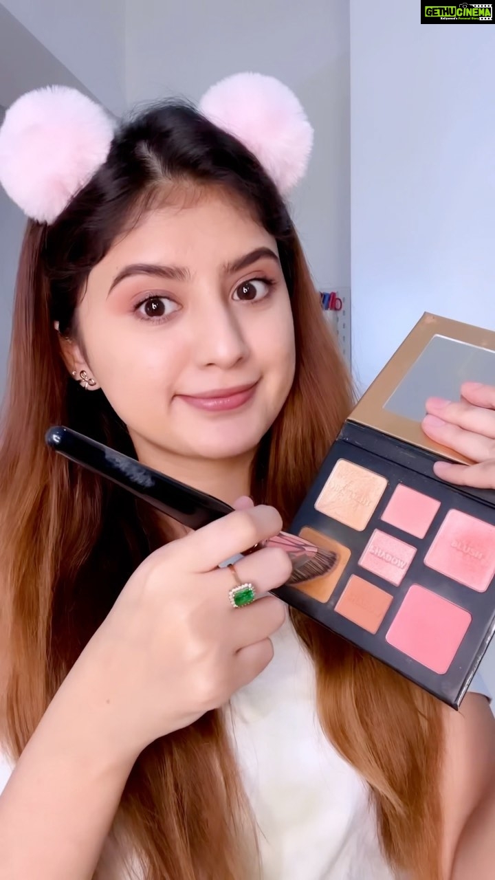 Arishfa Khan Instagram - Pink dewy @mishymeofficial makeup look tutorial.ππ Kaisa laga aap sabko ye look? Let me know in the comment section.π«Άπ» Place yours order now from www.mishy.me at rupees 180/- Only.ππ»β€οΈ #mishyme #pinkdewylook #realisrare #arishfakhan #lookgoodfeelgood #alwaysmishyme #mishymebbcream #bbcream #mishymebyarishfakhan #sulpatefree #parabenfree #crueltyfree #spf30 #cosmetic