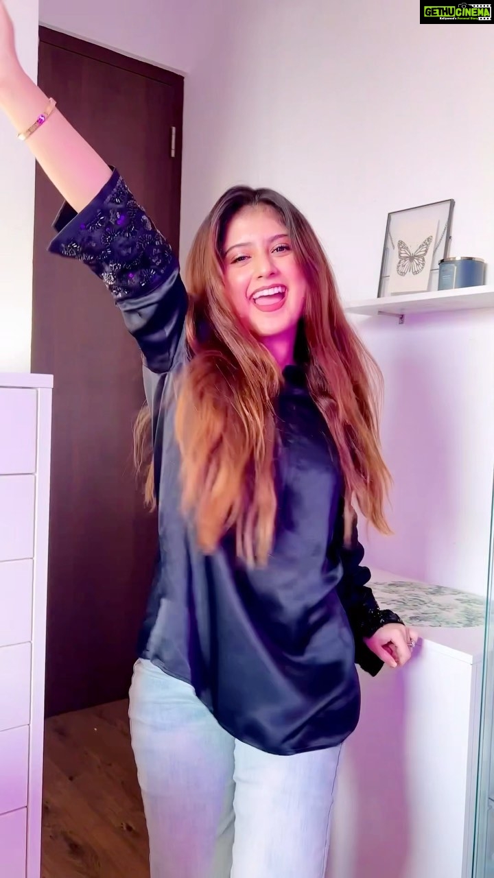 Arishfa Khan Instagram - Flip it like a flipagram❤️🔥 #dance