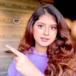 Arishfa Khan Instagram - Aai baat samaj? 🤣💜 📍: @thribecreatorslab
