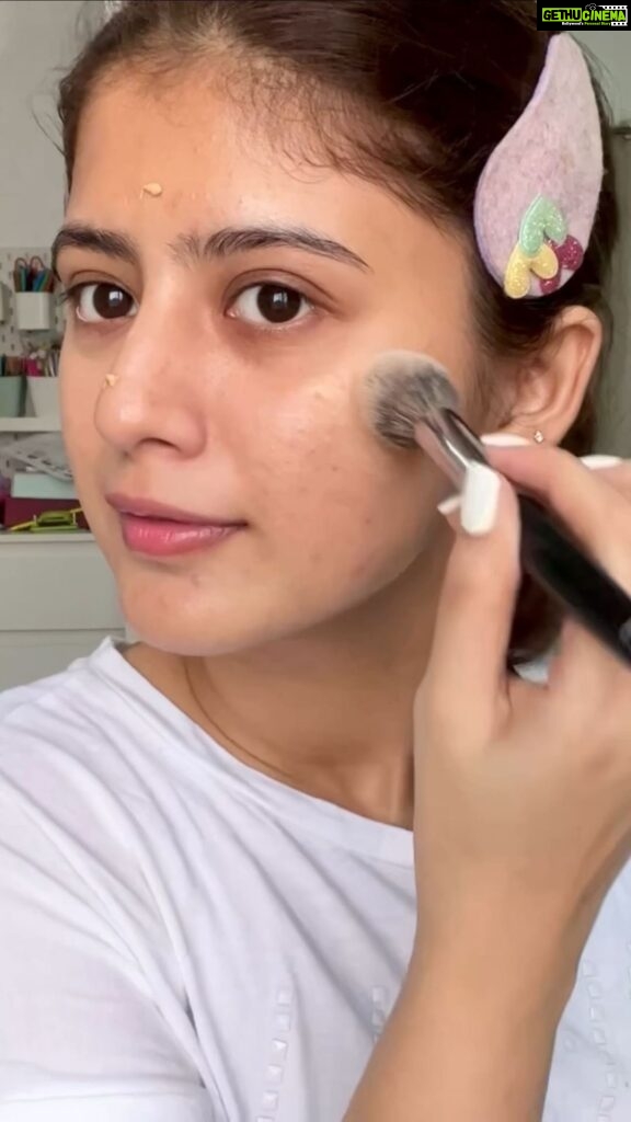 Arishfa Khan Instagram - Small @mishymecosmetics make-up tutorial for you’ll🌸🪄 Hope you’ll like it.💫 Grab yours now from www.mishy.me or Amazon in just 180/- rupees!! 🫶🏻 Hurry upppppp😍 . . . #MishyMe #realisrare #arishfakhan #lookgoodfeelgood #alwaysmishyme #mishymebbcream #bbcream #mishymebyarishfakhan #sulpatefree #parabenfree #beauty #makeup