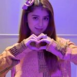 Arishfa Khan Instagram - I just wanna lil bit of peace and love🦋💗 📍: @thribecreatorslab 😍 #ijustwannalittlebitofpeace #trending #cutesound #reels #reelsinstagram #reelitfeelit