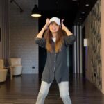 Arishfa Khan Instagram - I’m so in love with this cute dance trend💗😍 📍: @thribecreatorslab 🌟 #dance #trending #gogodance #reels #reelsinstagram #reelitfeelit