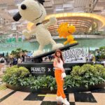 Arishfa Khan Instagram – Caption please! 🧡🖤🤍 Singapore Airport T3