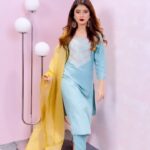 Arishfa Khan Instagram - Masakali✨🕊 📍Pretty location: @thribecreatorslab @thribecreators 💗 #arishfakhab #womenxmasakali #fashiononreels #transformation #transition #reels #reelsinstagram #reelitfeelit
