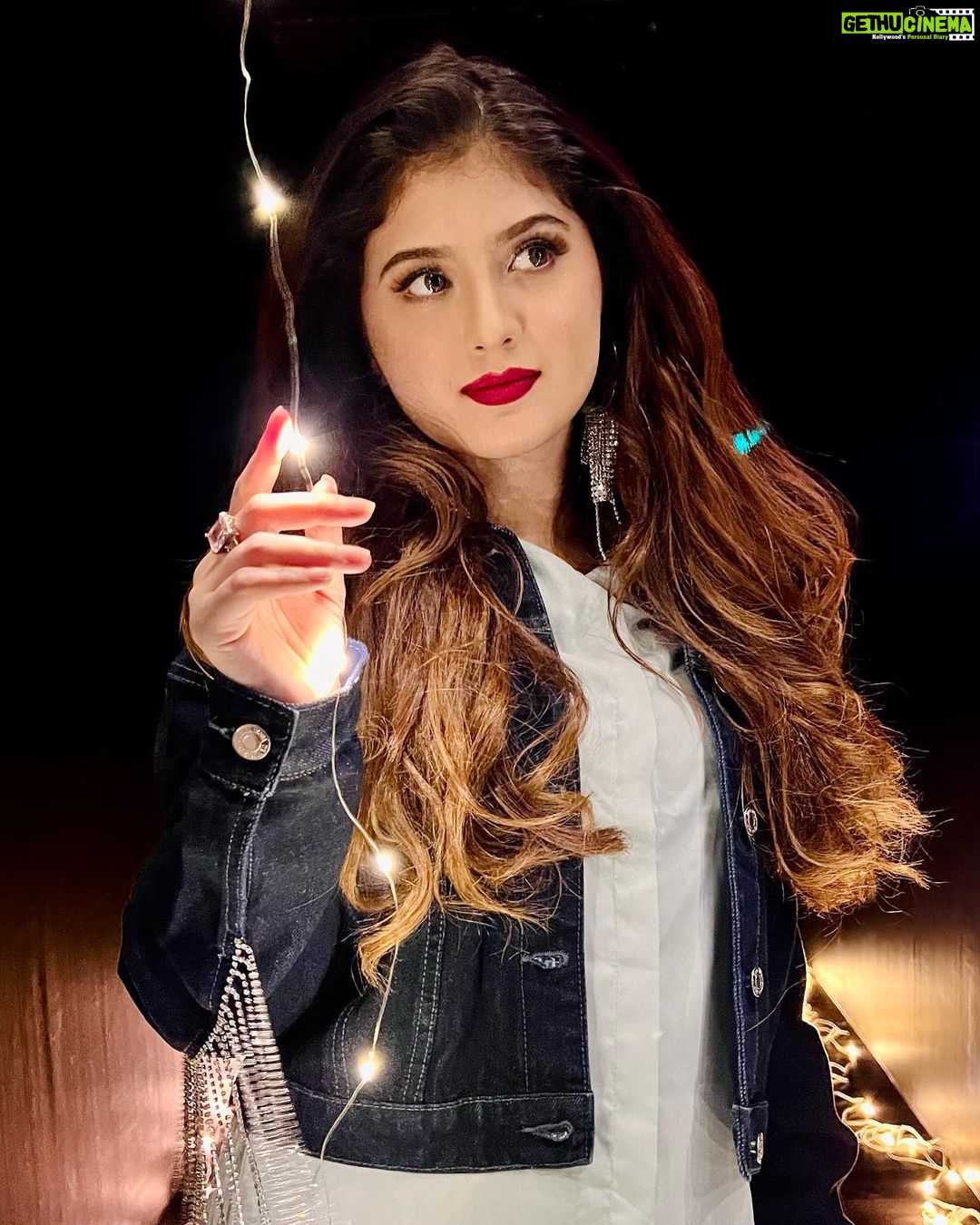 Arishfa Khan Instagram - Forever is an illusionš¤