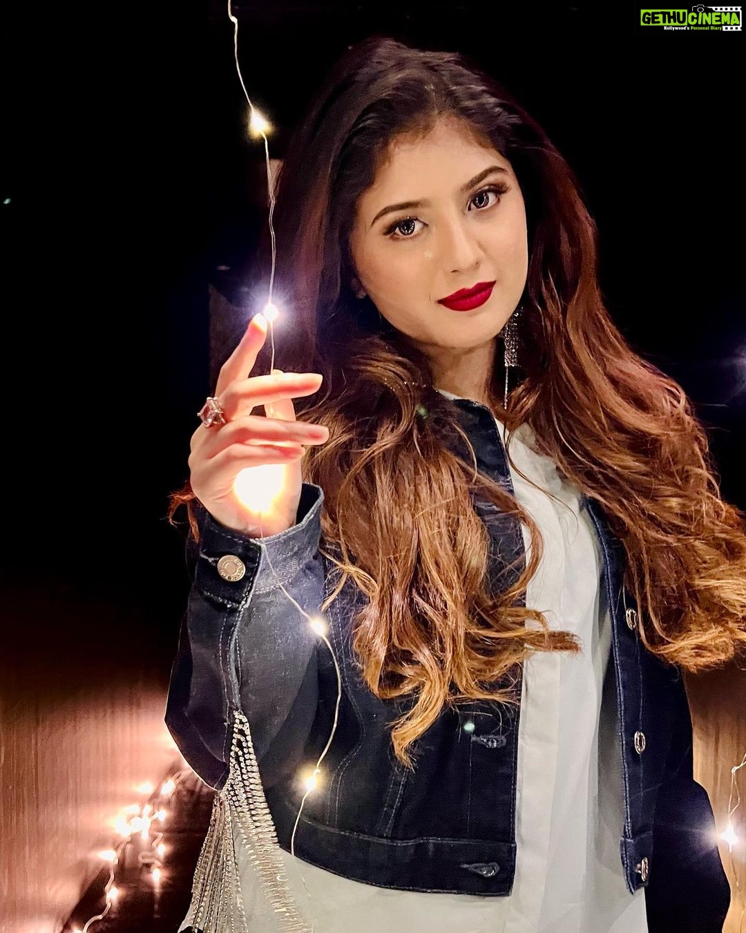 Arishfa Khan Instagram - Forever is an illusionš¤