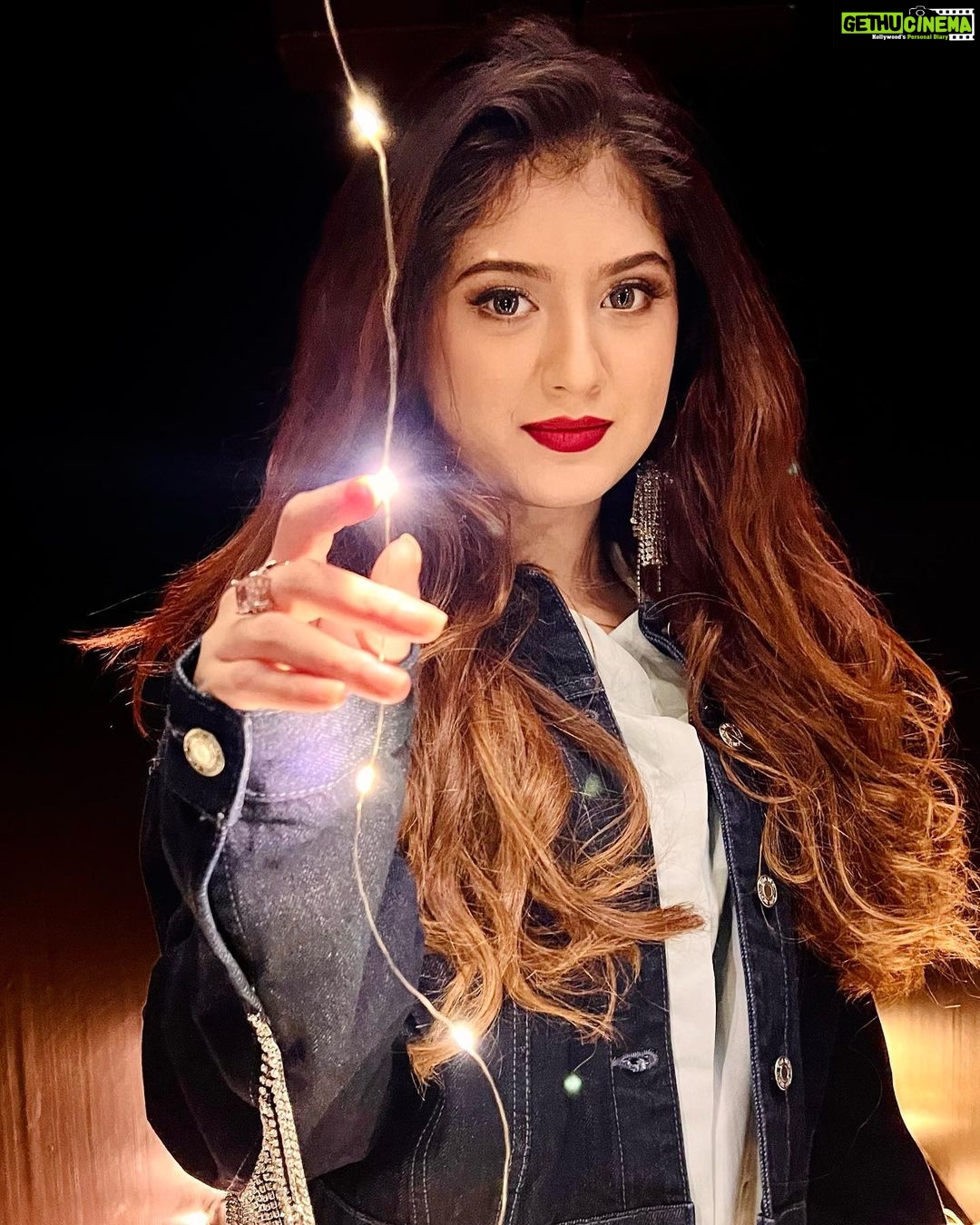 Arishfa Khan Instagram - Forever is an illusionš¤