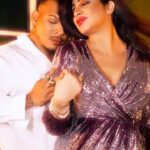 Arshi Khan Instagram - HUMSE toh Chaand bhi jalne lga 😍 . Dedicate this to you @iamsrk sir 🕺🏼 . @arshikofficial . #feelitreelit #feelkaroreelkaro #trending #arshan #arshikhan #eshanmasih . Shoot by @black_lotus99 Location @byou.in