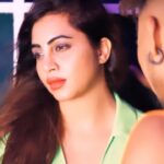 Arshi Khan Instagram - @inavchikhale @roselyndsouza0111 @pretty_tupe_ . #GirlfriendNahiBiwiChaiye #navnathchikhale #taporisong