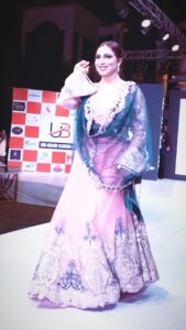 Arshi Khan Instagram - Successful event in Saharanpur ❤️#arshi #arshikhan #reels #reelsinstagram #reelsvideo #reelitfeelit