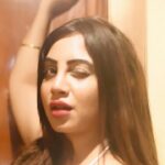 Arshi Khan Instagram - Jannat dikhati me 😂😂😂 #arshi #arshikhan #reels #reelsinstagram #reelsvideo #reelitfeelit @eshanmasihchrist