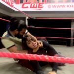 Arshi Khan Instagram - Yes I can beat you 👧🏻👧🏻👧🏻👧🏻👧🏻 #arshi #arshikhan #sherukrishnagoni # reel #reelitfeelit #reelsvideo #reelsinstagram #cwe #wrestling