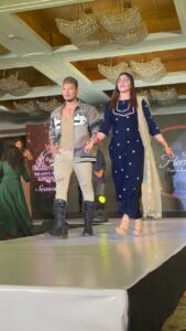 Arshi Khan Instagram - Rate our Ramp Walk 💃🏻🕺🏼 out 10
.
#feelitreelit #feelkaroreelkaro #trending #rampwalk #arshikhan #eshanmasih
.
Outfit by @stardomlokhandwala