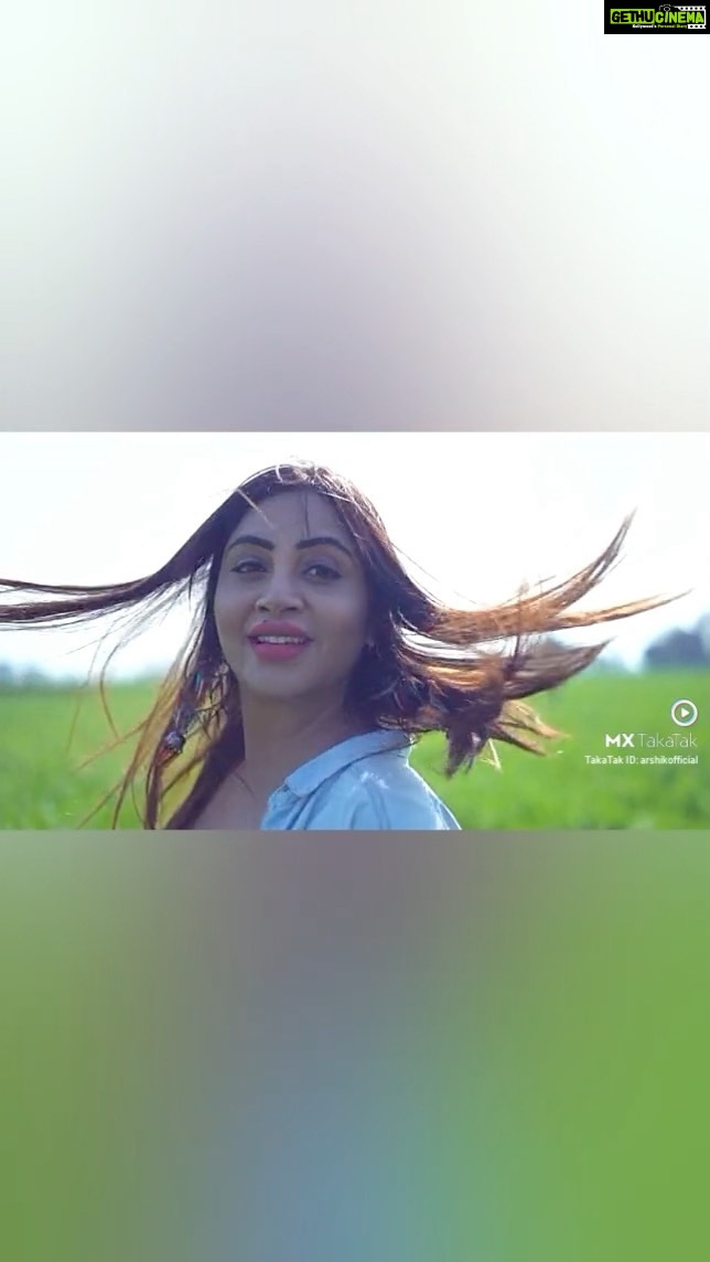 Arshi Khan Instagram - Sapno me roz aaye aa zindagi me aana ❤️❤️❤️❤️❤️ #arshikhan #arshi #sherukrishnagoni #reel #reelitfeelit #reelsinstagram @mxtakatak