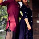 Arshi Khan Instagram - Rate our Reel Chemistry out of 10 🕺🏼💃🏻 @arshikofficial . #feeitreelit #feelkaroreelkaro #trending #arshikhan #bigboss