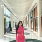 Arshi Khan Instagram - Saamne se aa rahi hu fir bhi palat 😂😂😂😂😂😂 #arshikhanofficial #arshikhan #arshi #sherukrishnagoni #reels #reelsinstagram #reelitfeelit