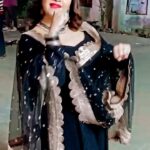 Arshi Khan Instagram - ❤️❤️❤️❤️❤️❤️❤️ kaisi hai AWAAM #arshikhan #arshi #sherukrishnagoni #reels #reelitfeelit #reelsvideo #reelkarofeelkaro #nickiminaj #lilwayne love you @nickiminaj