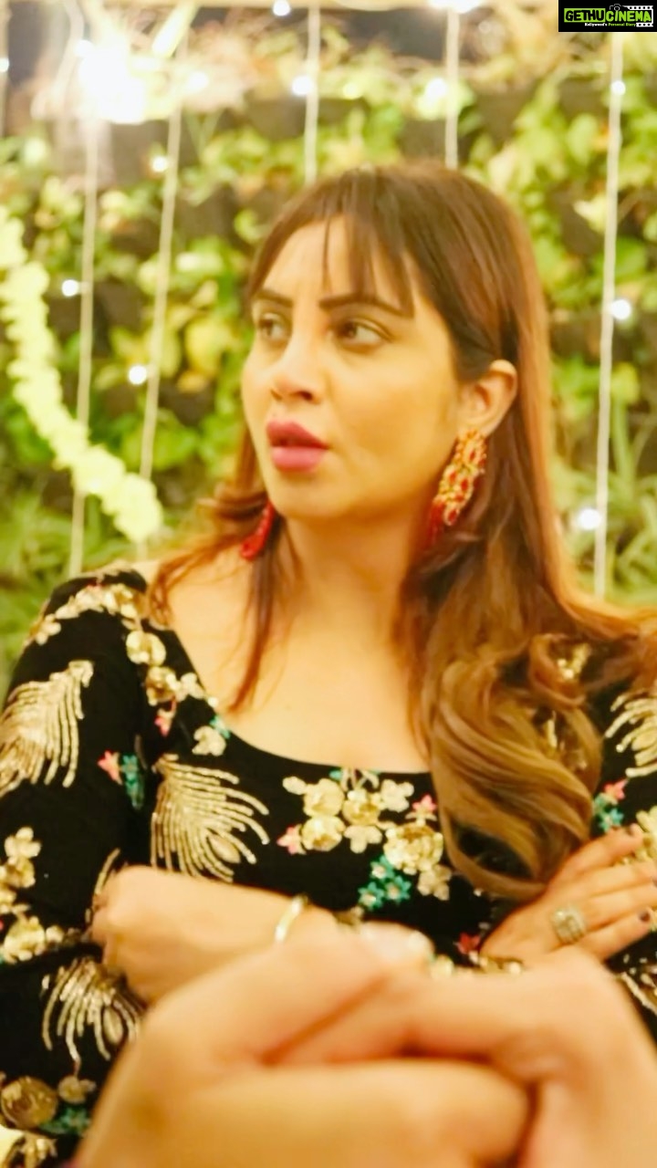 Arshi Khan Instagram - Wooow what an expression 😂😂 @eshanmasihchrist