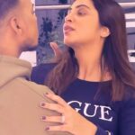 Arshi Khan Instagram - Nasha hi Nashe ko kaat Sakta hai 😜🔥 @arshikofficial . #feelitreelit #feelkaroreelkaro #trending #nashesichadhgayi #arshikhan