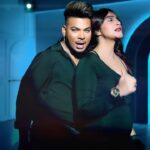 Arshi Khan Instagram - Chodh di khudaaii Maine Tere liye @arshikofficial . #feelitreelit #feelkaroreelkaro #arshikhan #arshan