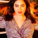Arshi Khan Instagram - IN YOUR LIFE,ONLY DECISIONS ARE THE CORRECT ANSWER. #arshi #arshikhan #reels #reelsinstagram #reelsvideo #reelsindia #reelitfeelit