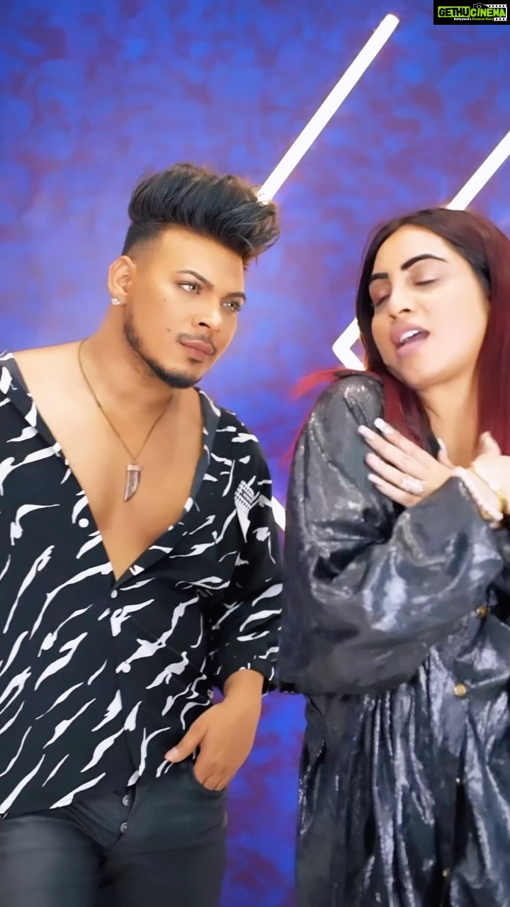 Arshi Khan Instagram - Janam I Love you 😍 Or Uuuu Love me 🤔? @arshikofficial . #feelitreelit #feelkaroreelkaro #trendingreels #arshikhan #arshan #eshanmasih