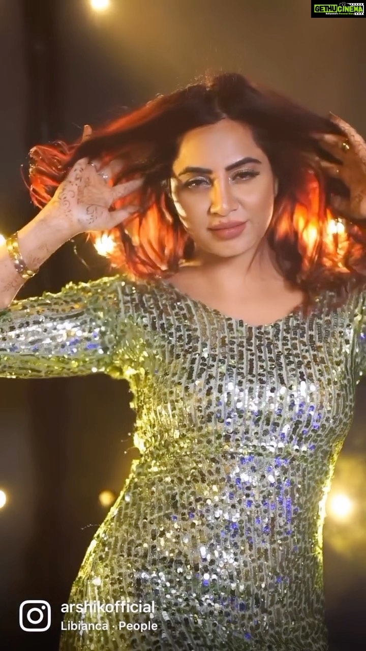 Arshi Khan Instagram - O zalima❤️❤️ #arshi #arshikhan #reels #reelsinstagram #reelsvideo #reelitfeelit