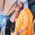 Arshi Khan Instagram - Mar gaye tera Roop dekh ❤️❤️❤️ #arshi #arshikhan #reels #reelsinstagram #reelsvideo #reelitfeelit